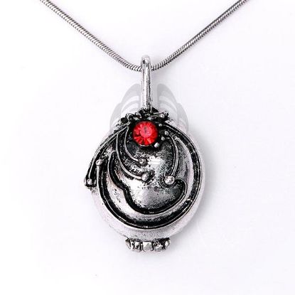 Picture of The Vampire Diaries Elena necklace/keychain
